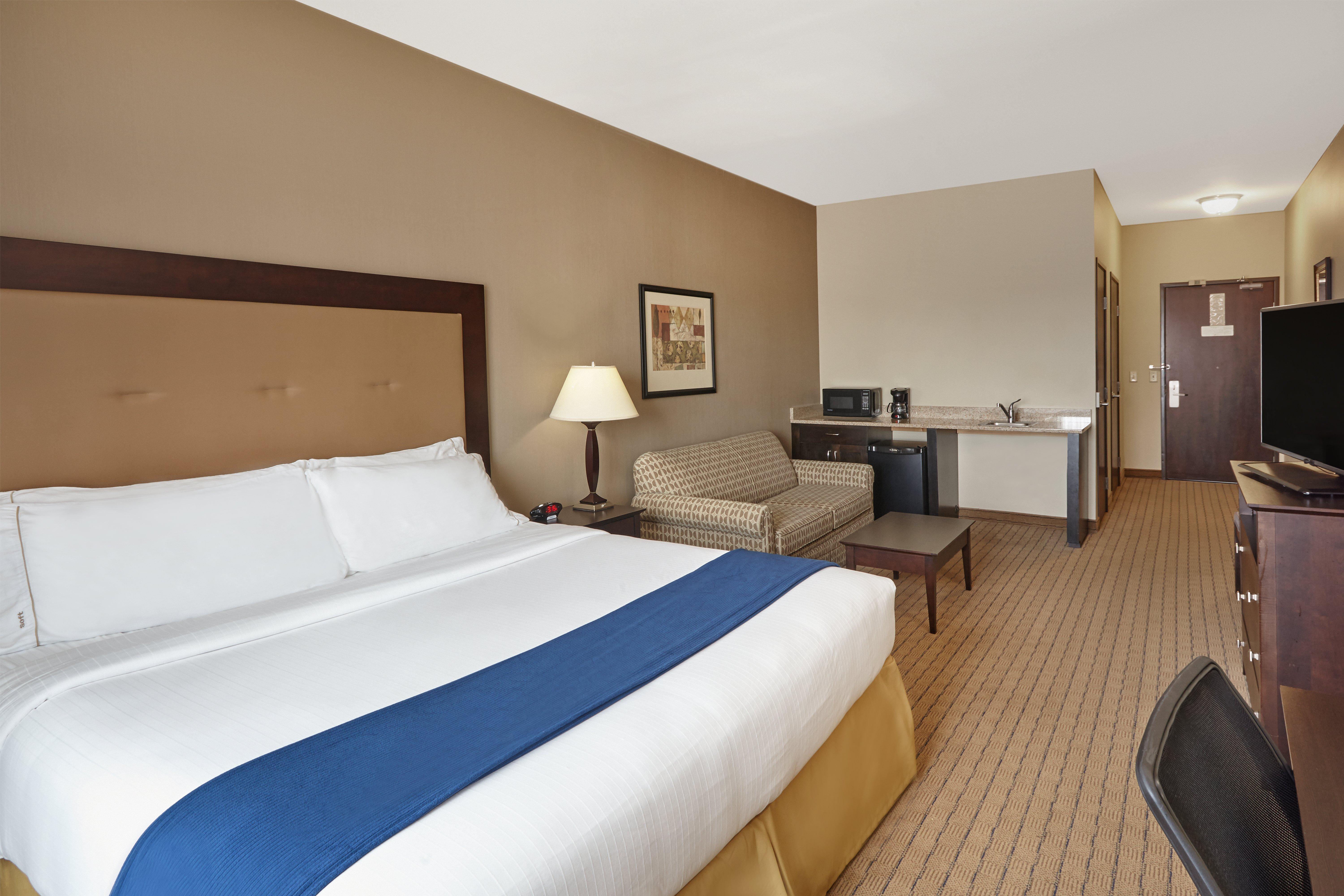 Holiday Inn Express & Suites Madison-Verona By Ihg Ngoại thất bức ảnh